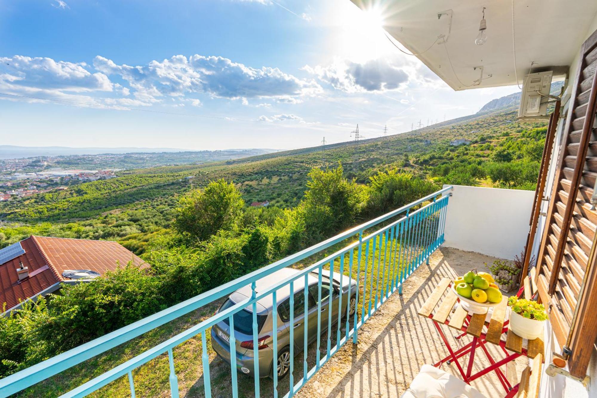Olive Garden House In Zrnovnica With A View & Bbq Villa Exterior photo